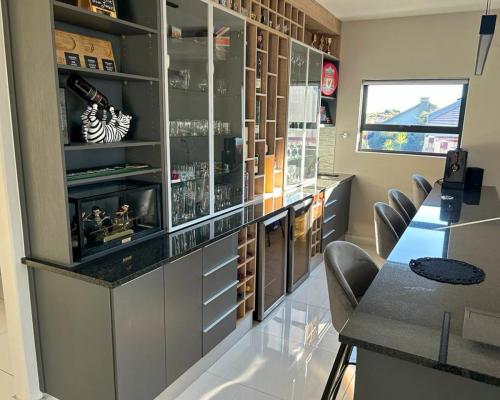 Elements_4x5Resize-230