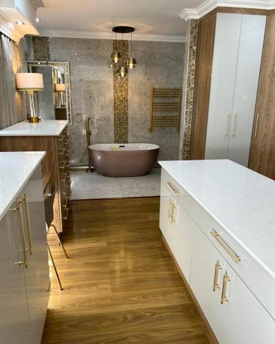 Elements_4x5Resize-241