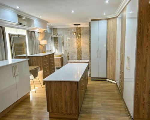 Elements_4x5Resize-243